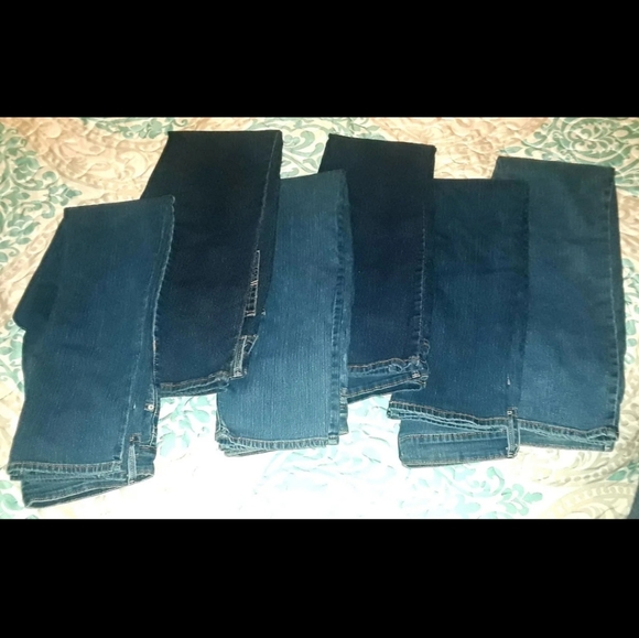 Bundle-6 Pair of Jeans - Picture 2 of 5